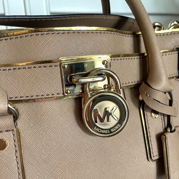 *GREAT CONDITION* Michael Kors Hamilton Saffiano Leather Medium Satchel in Khaki - Picture 4 of 14